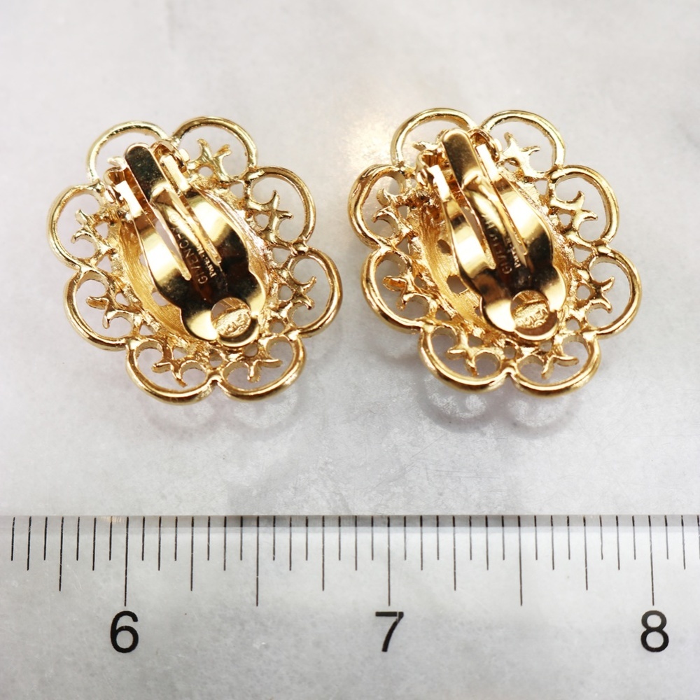 ⚜️ Vintage Givenchy Gold Clip On Earrings ⚜️ - Picture 2 of 12